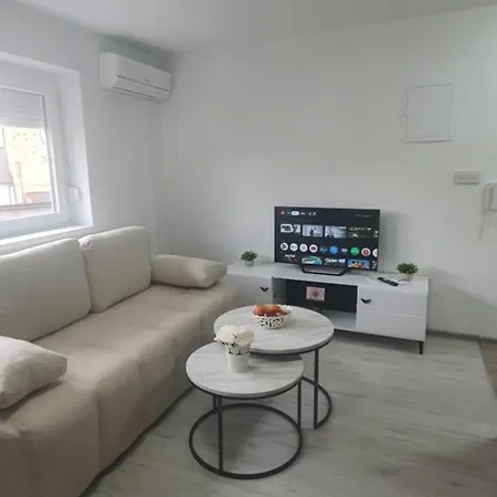 Katic 2 Apartamento *